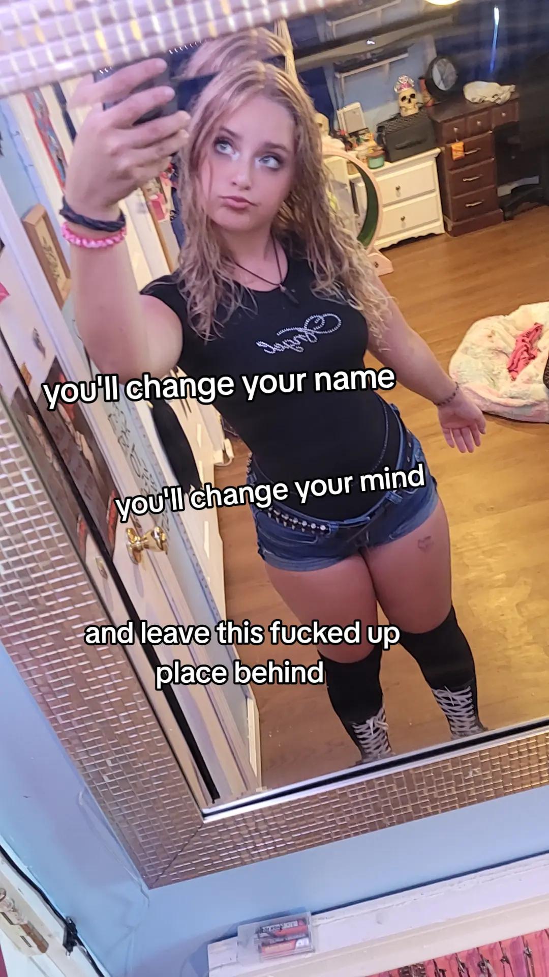 @Megan😻🖤