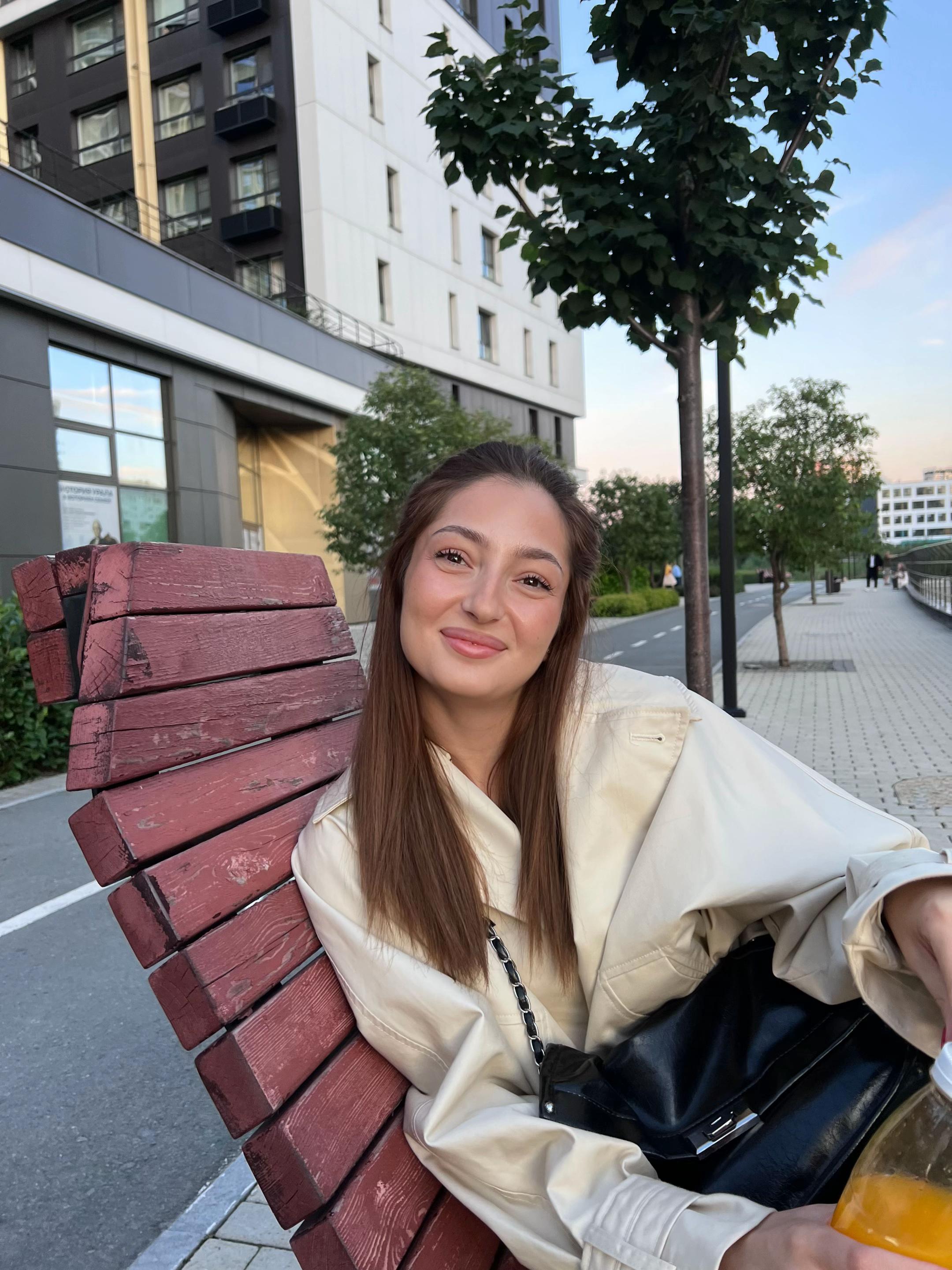 @лиза