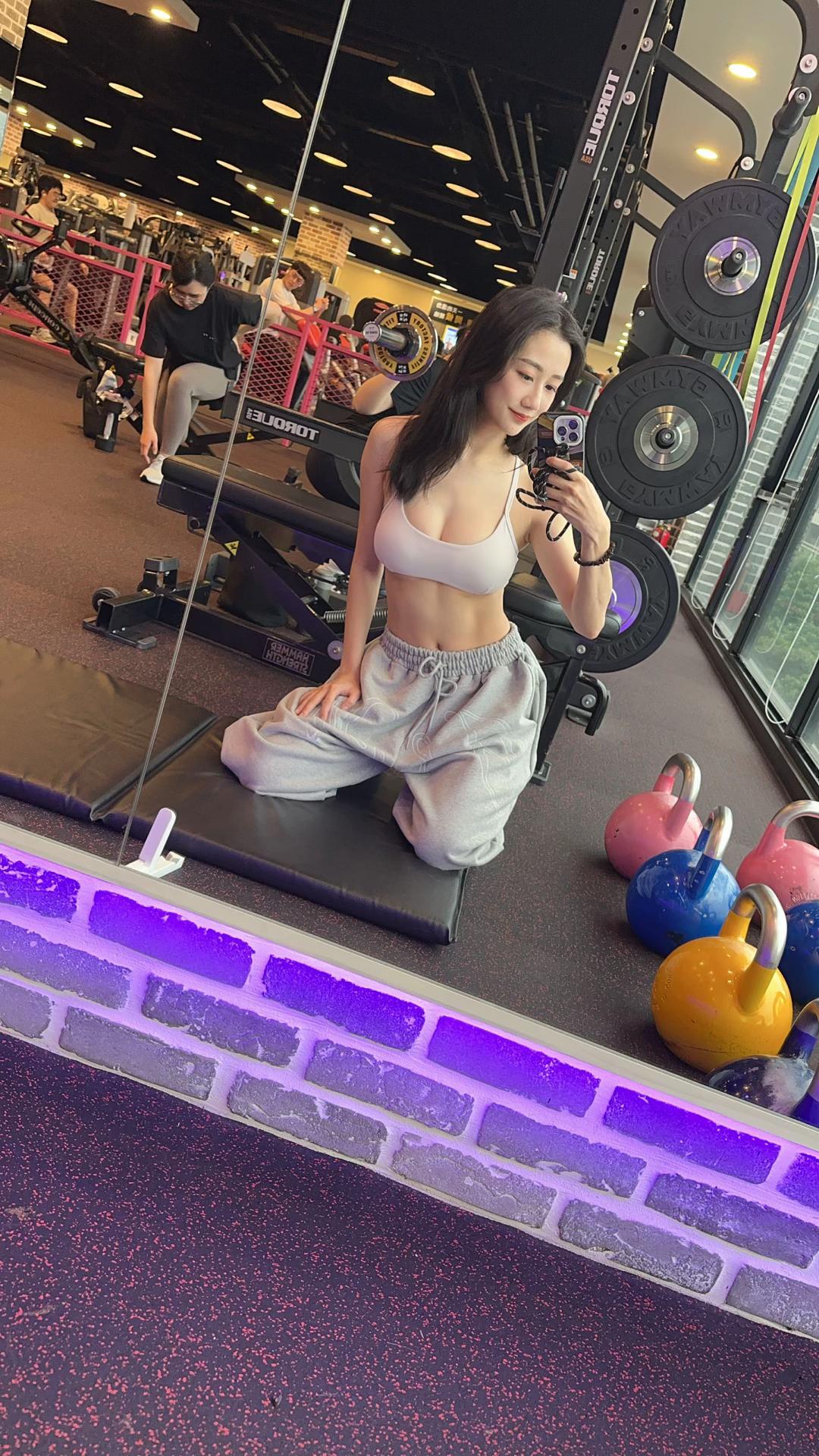 @camila_97024