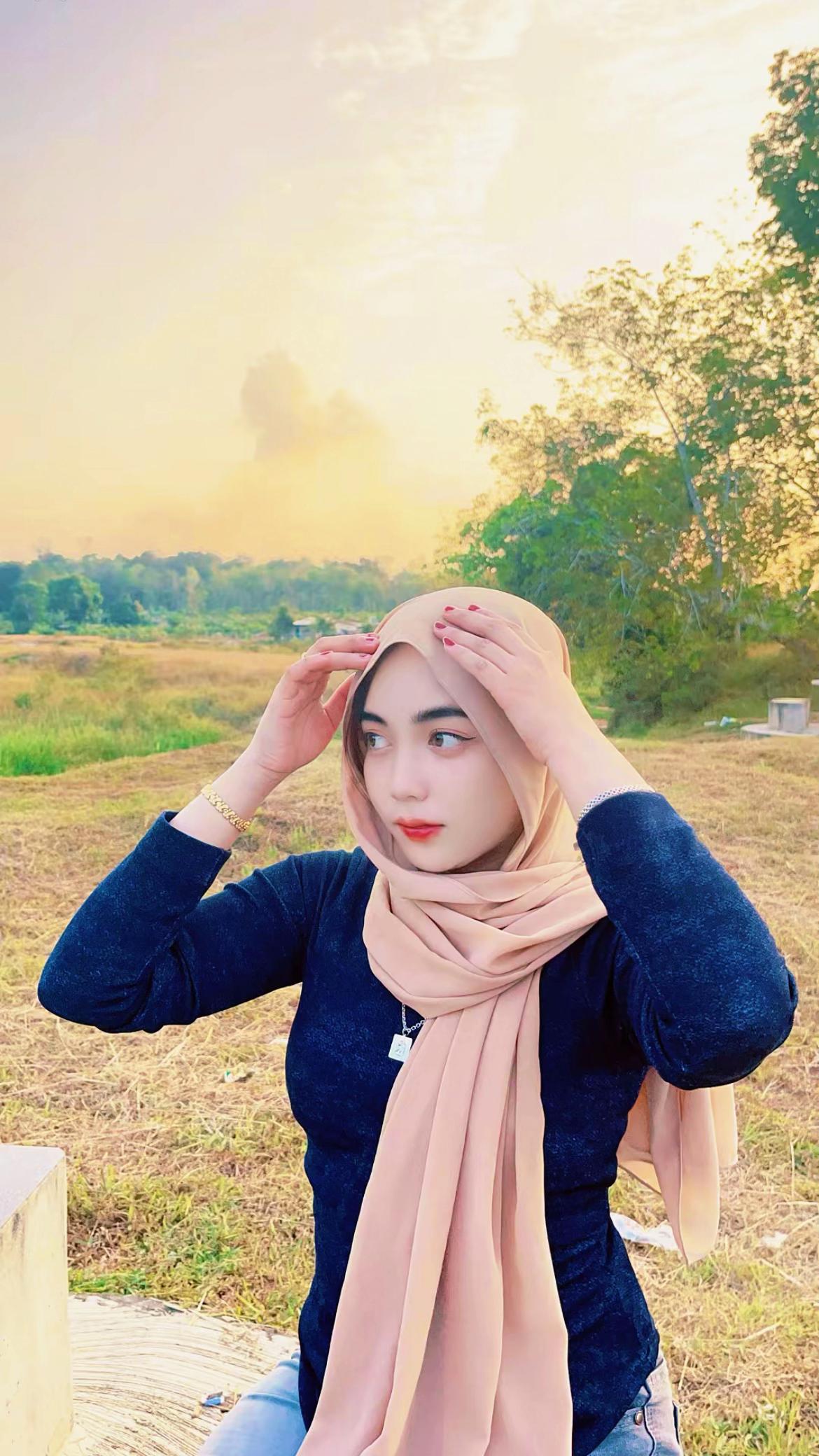 @𝑀𝑒𝓁𝑒𝓃𝒶