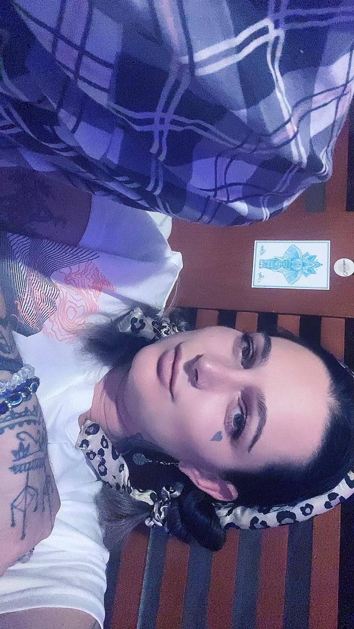 @mz_dv8