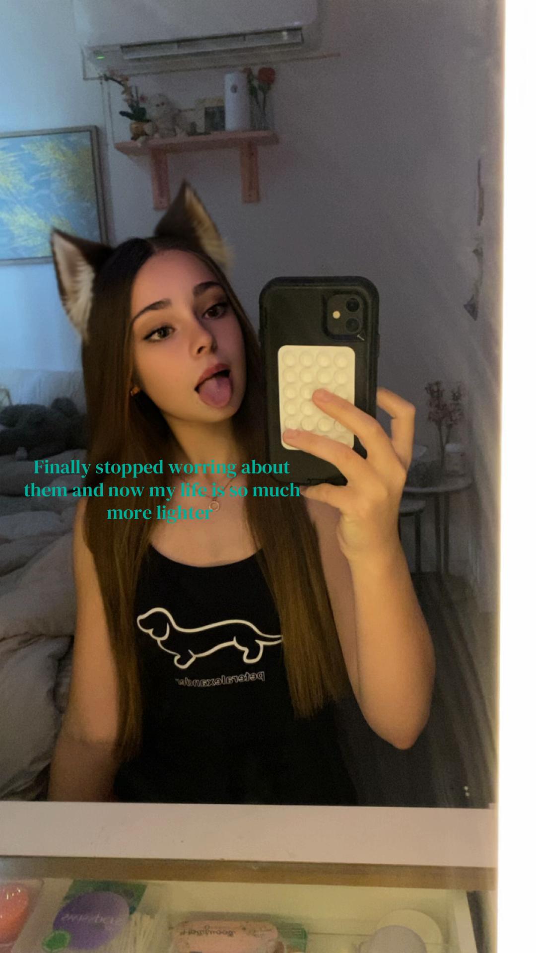 @𝑳𝒆𝒂𝒉 ꨄ︎