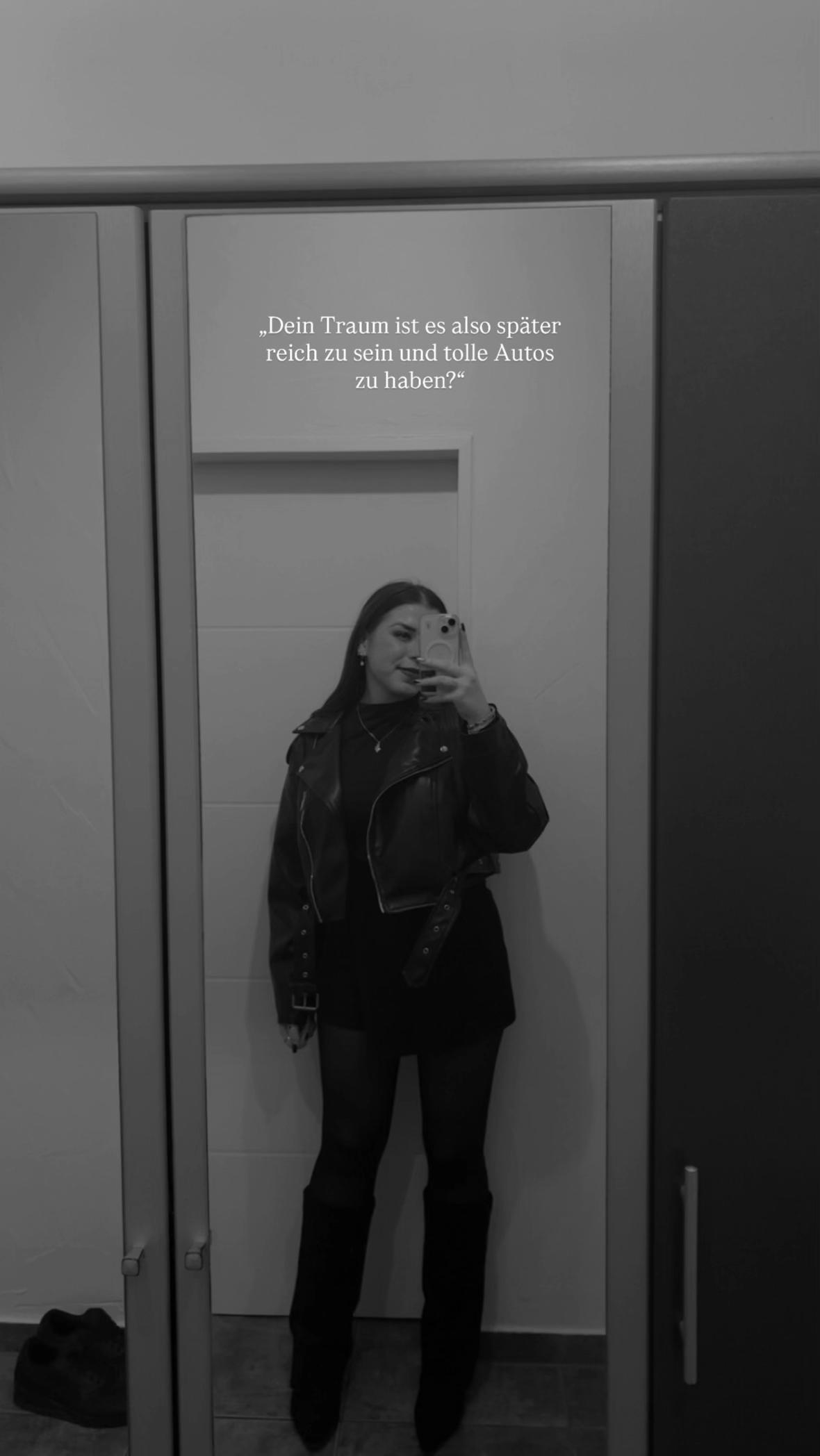 @𝐋&lsquo;