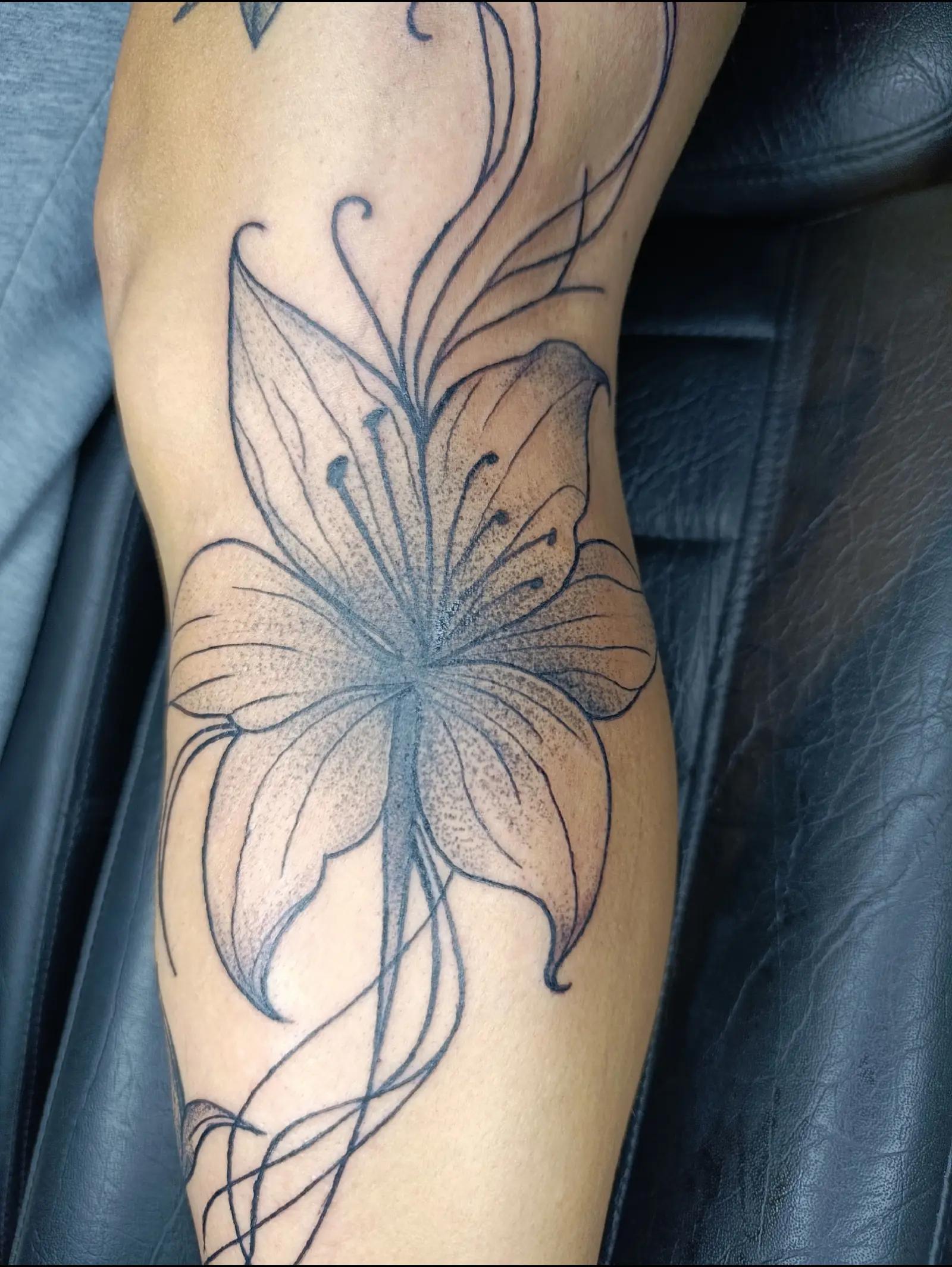 @Hilaria.tattoo