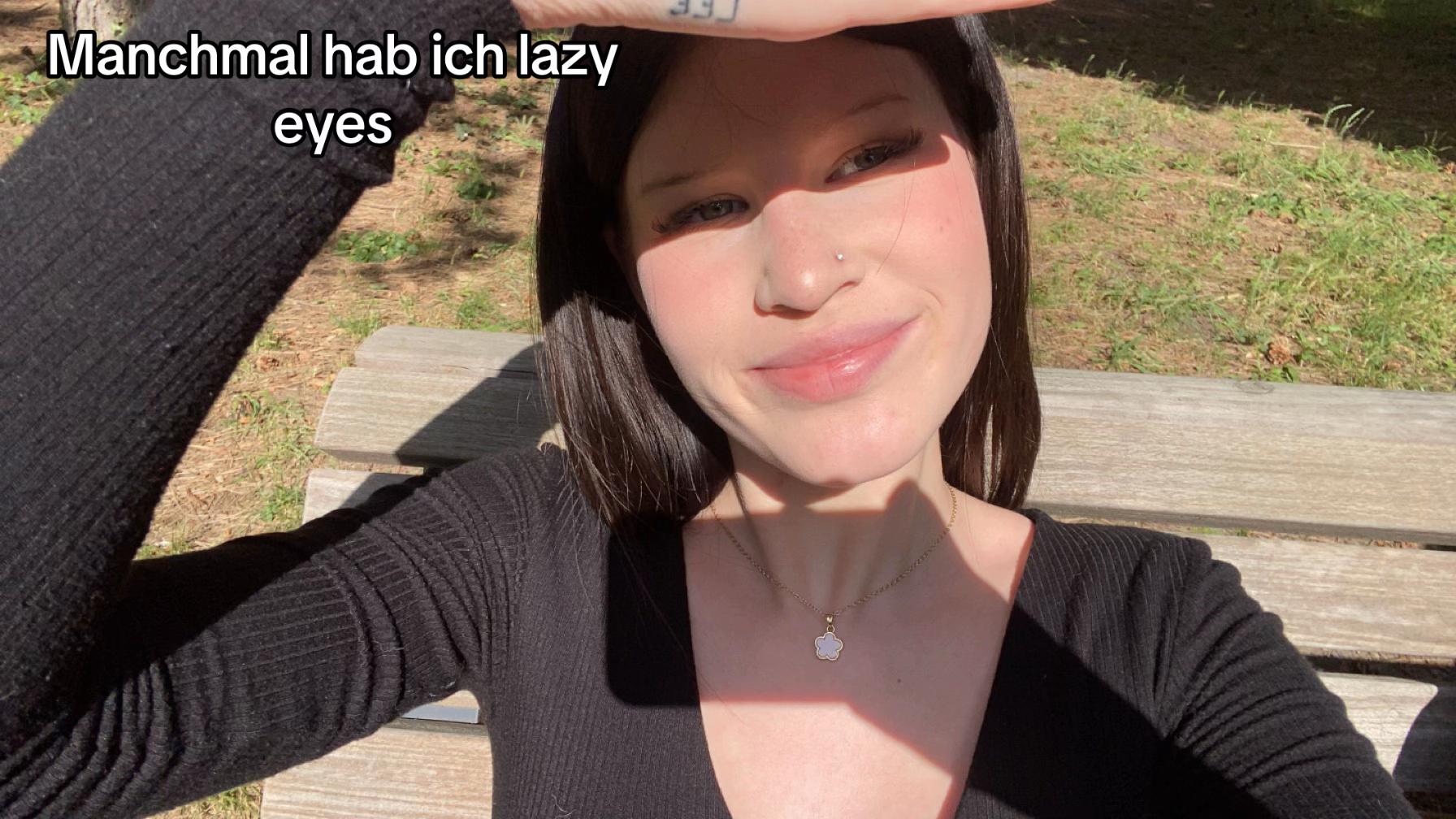 @👀