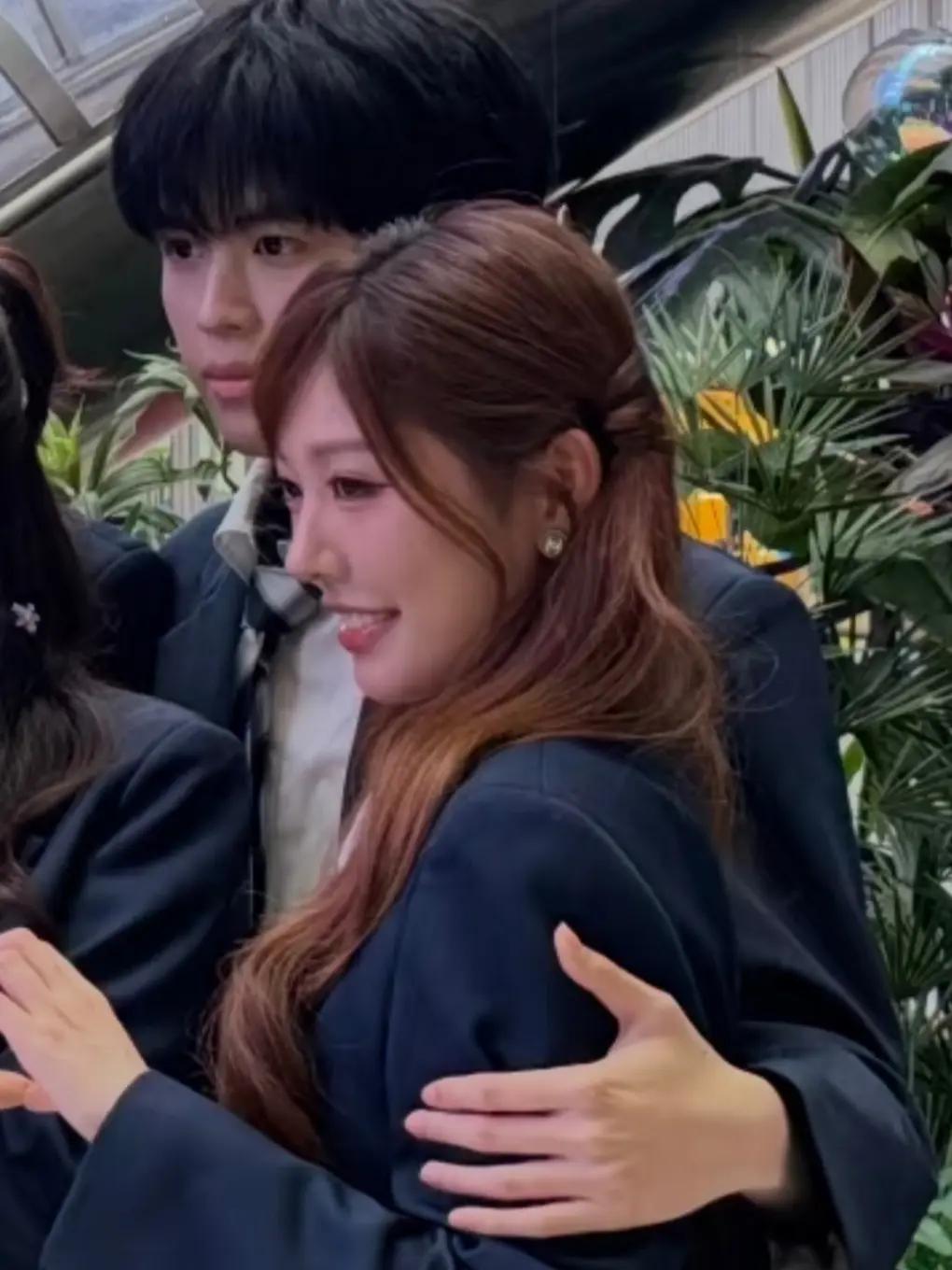 @Bơ đu dating show