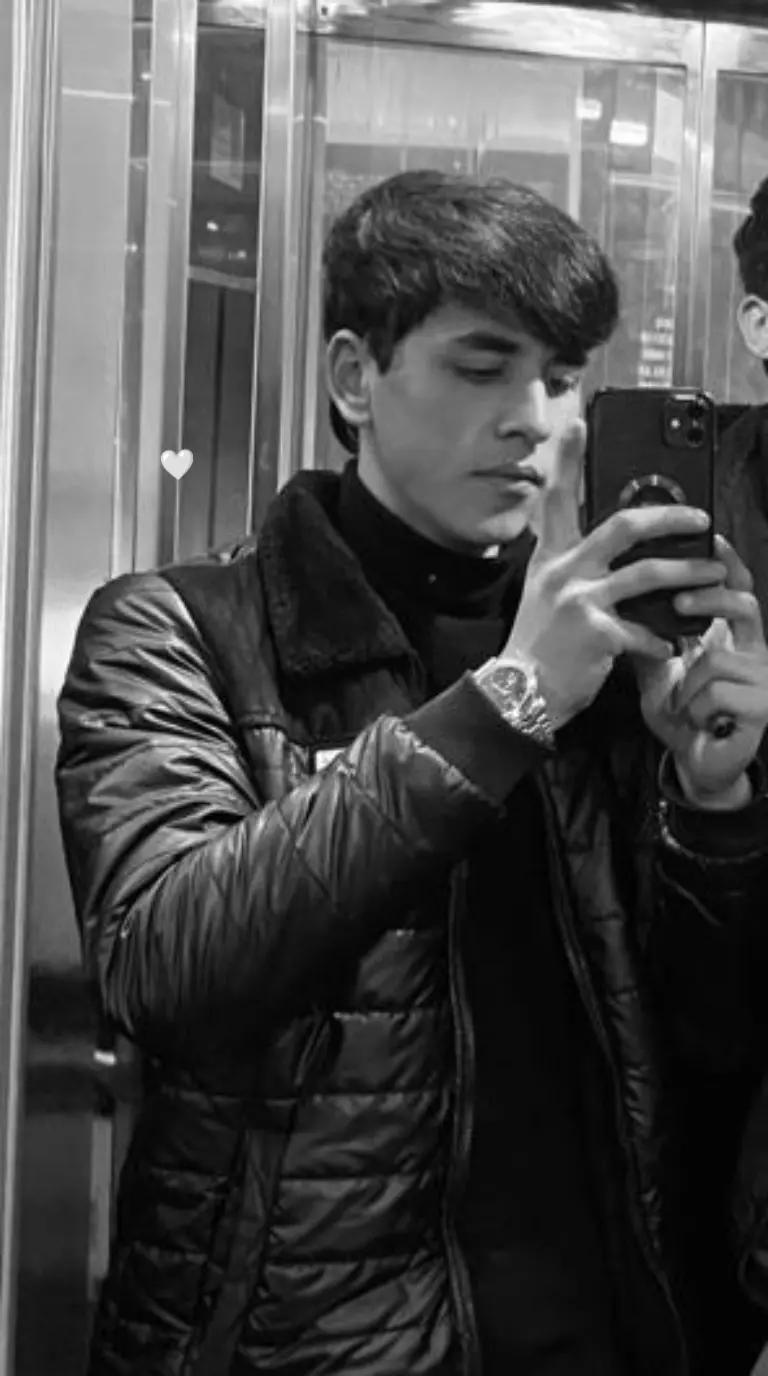 @𝑄.𝐾🖤⚜️