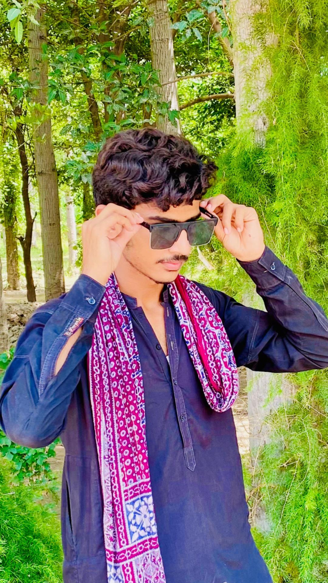 @Raja Nomi 🌺🌹