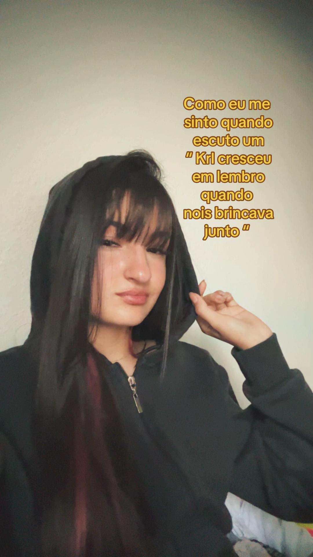 @_yasmin._.santos_