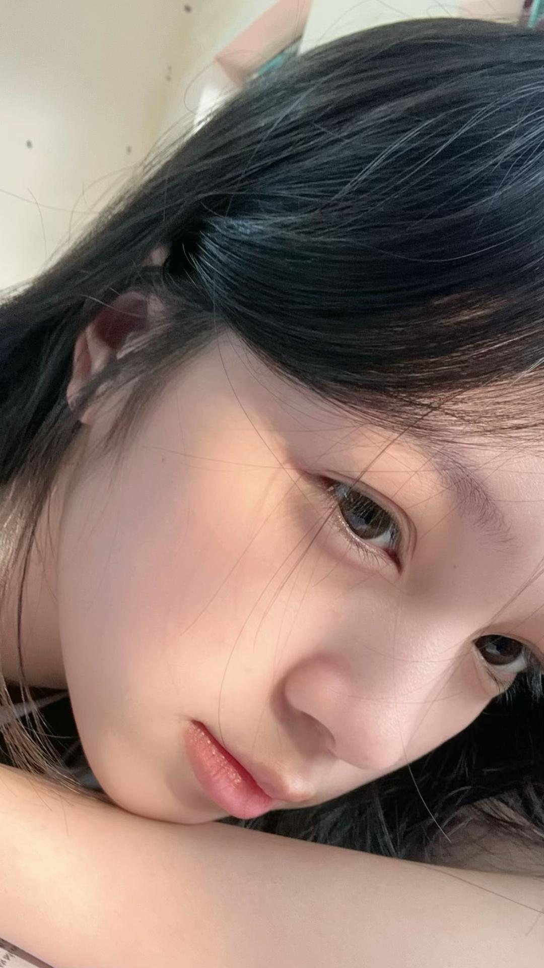 @Bống