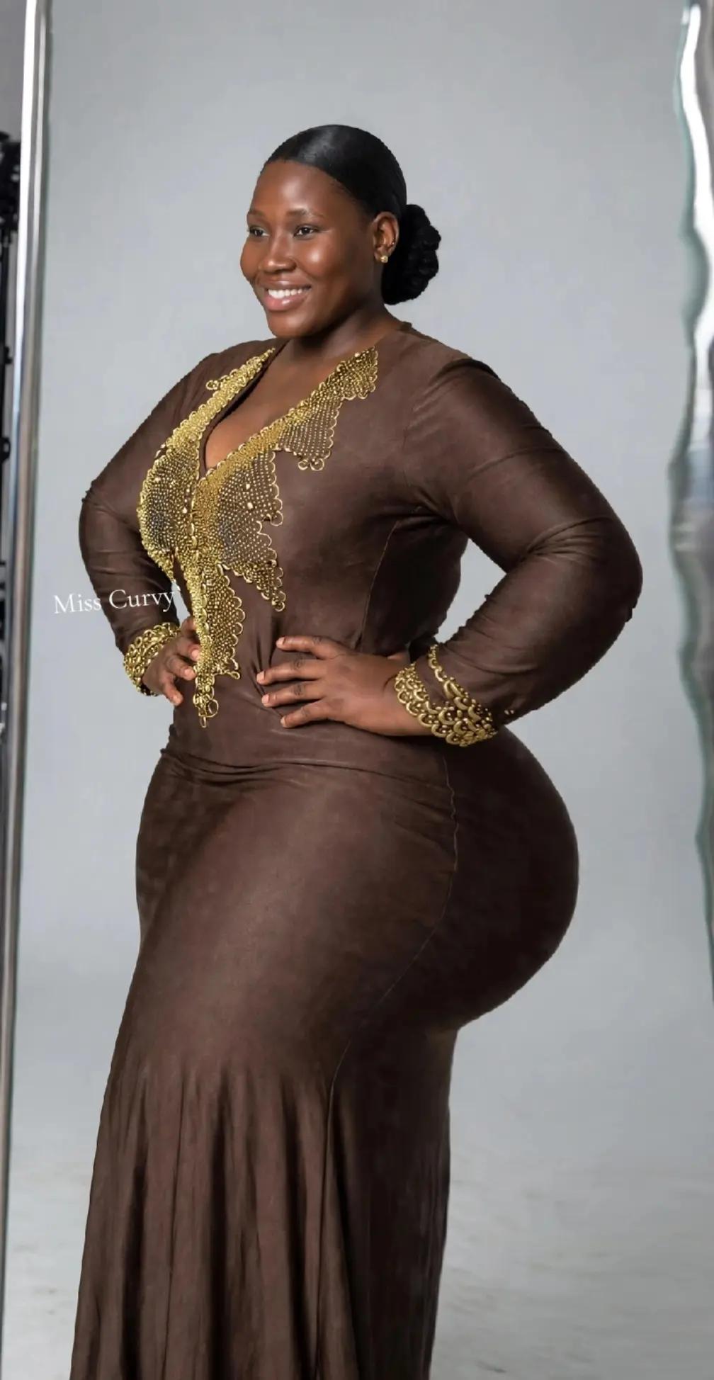 @Miss curvy 🥰