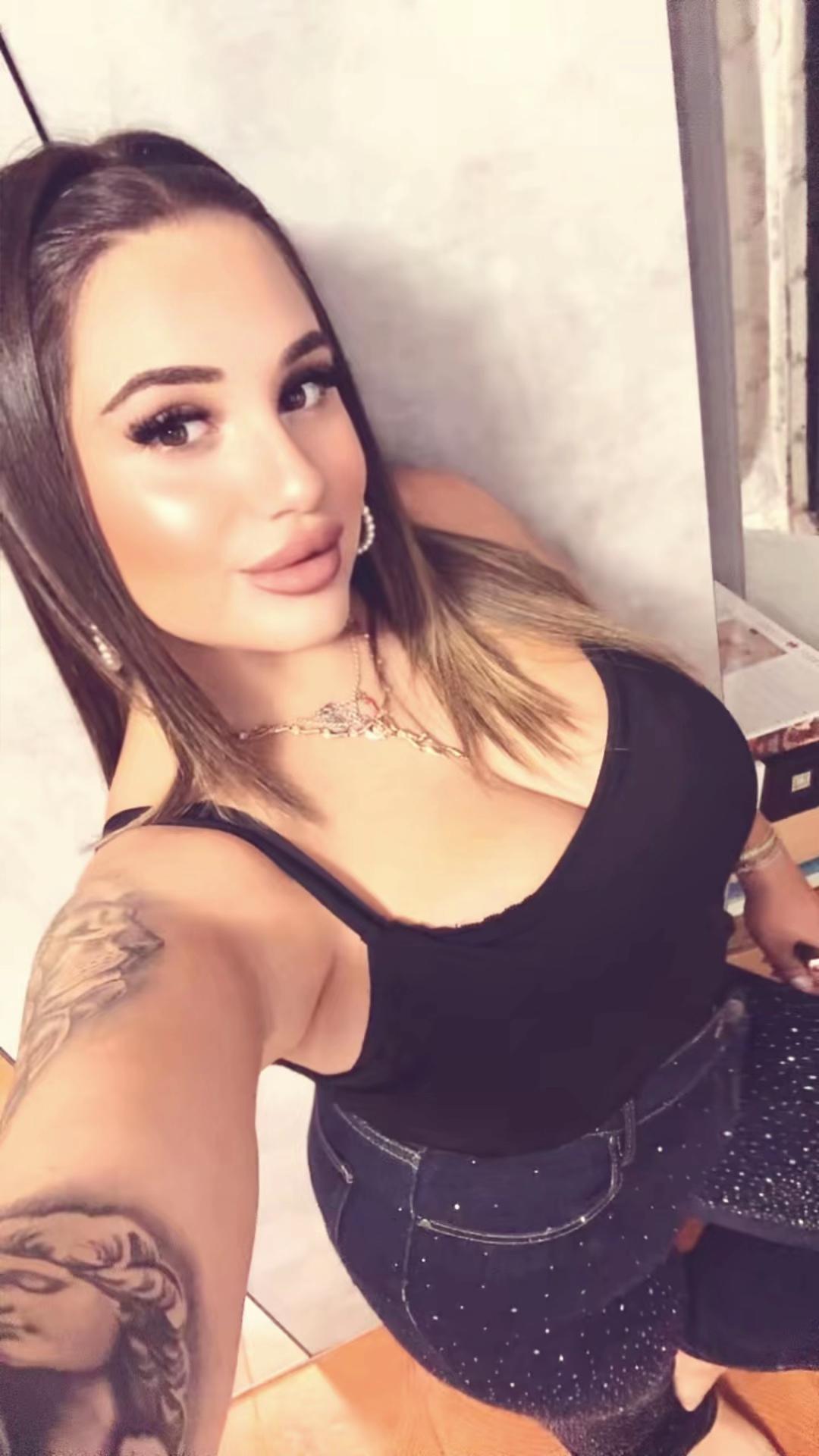 @𝑮𝑩🥇