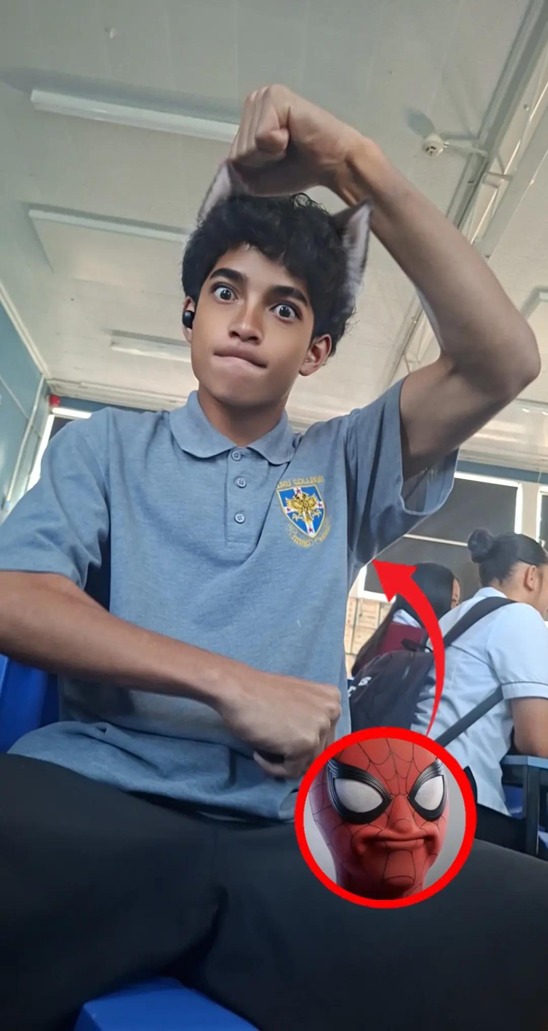@Ɓøɲŋøň✝️