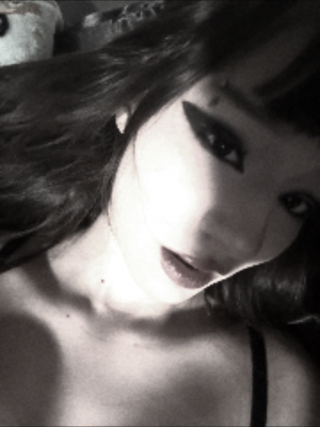 @^,,^