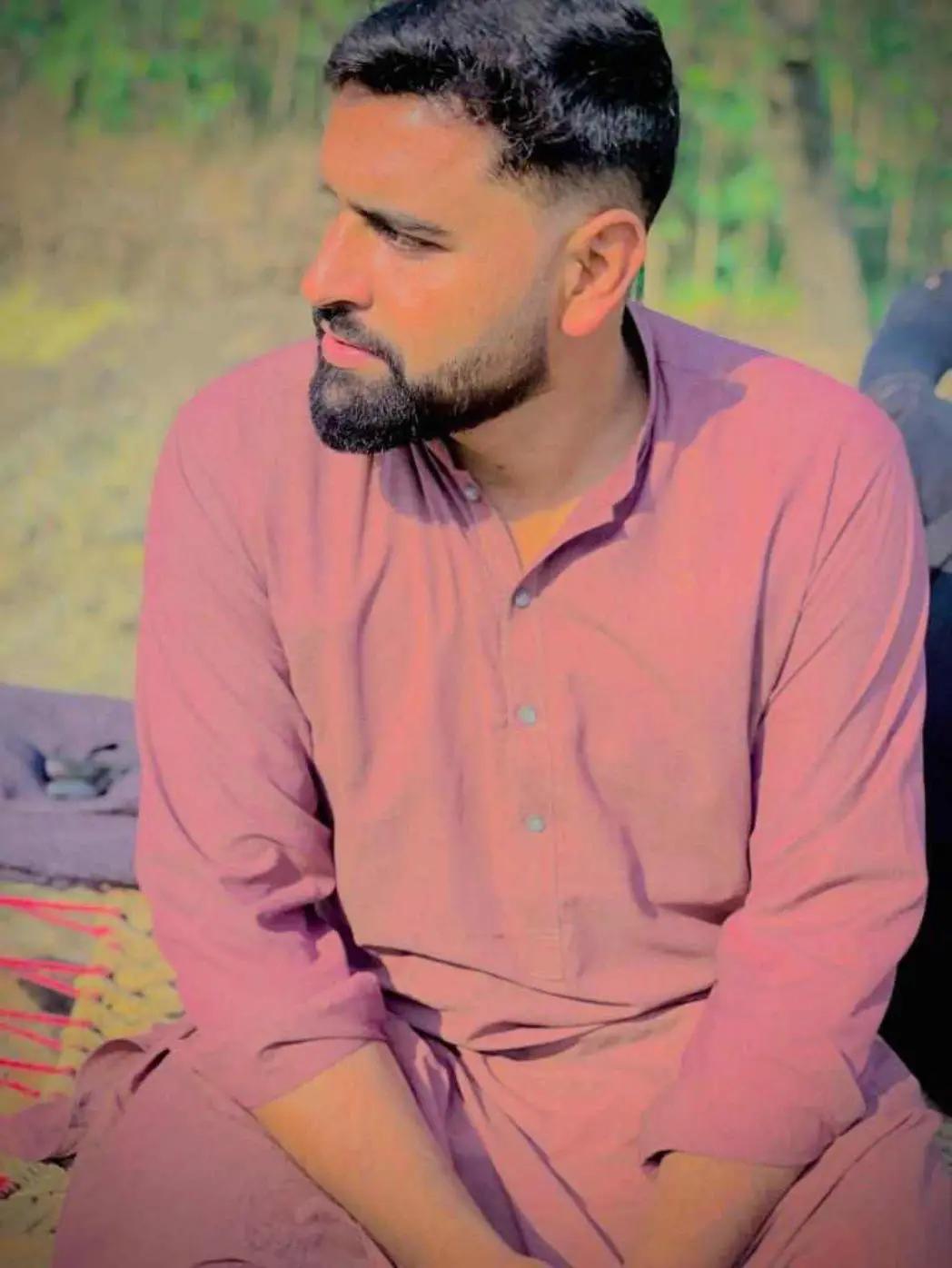 @anaz Gul18