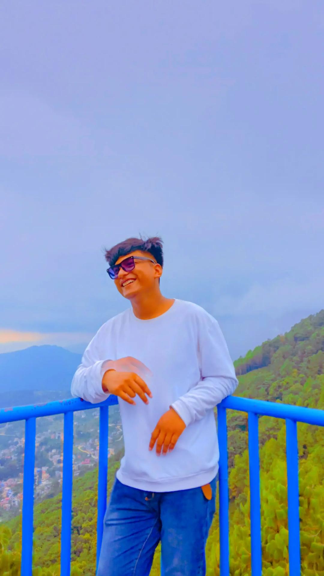 @Roshan Shrestha