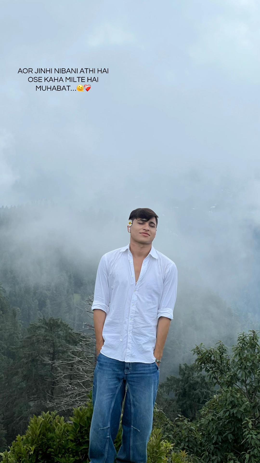 @𝐈𝐙𝐇𝐀𝐑🇵🇰