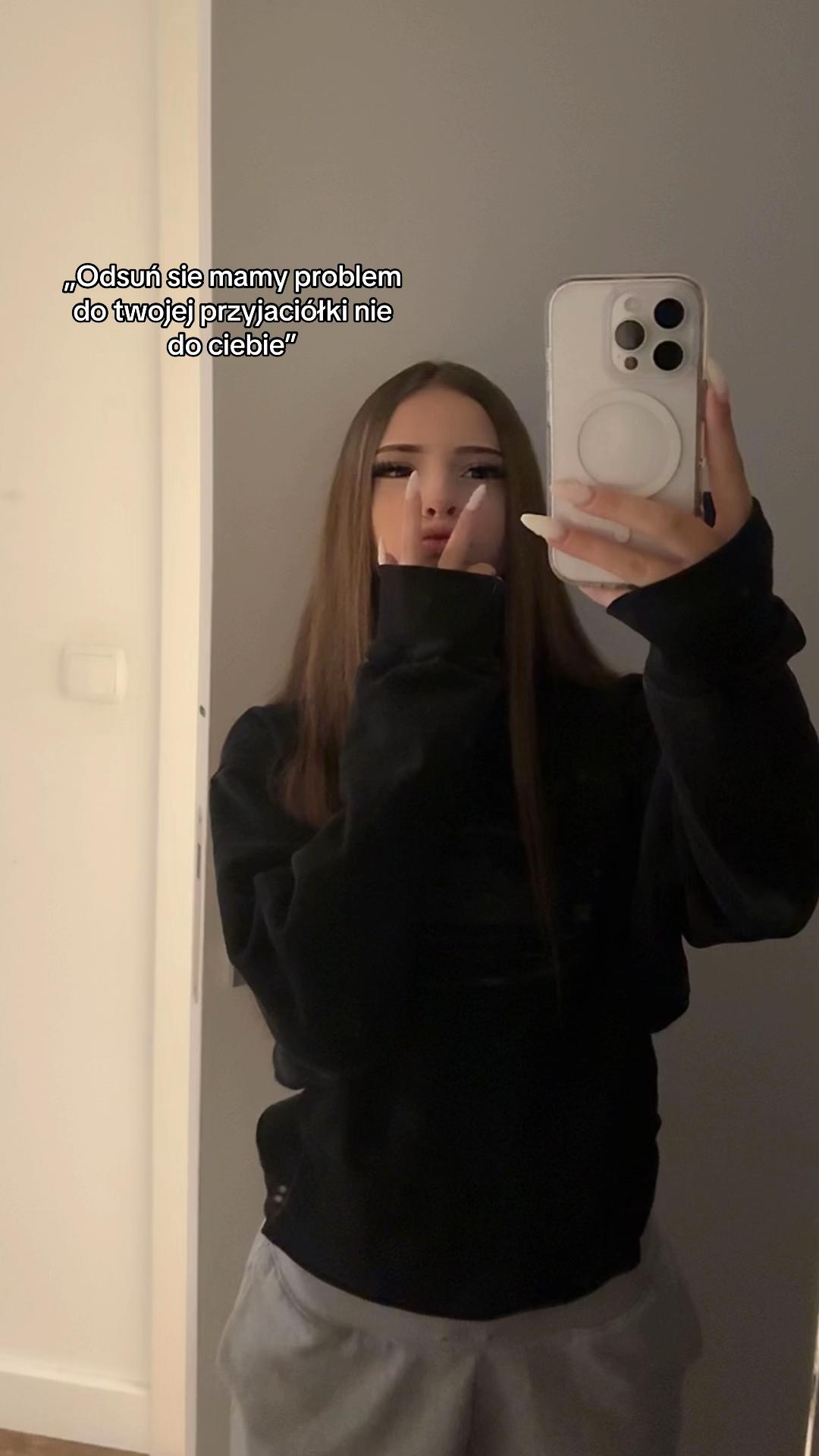 @ig: pola.bis
