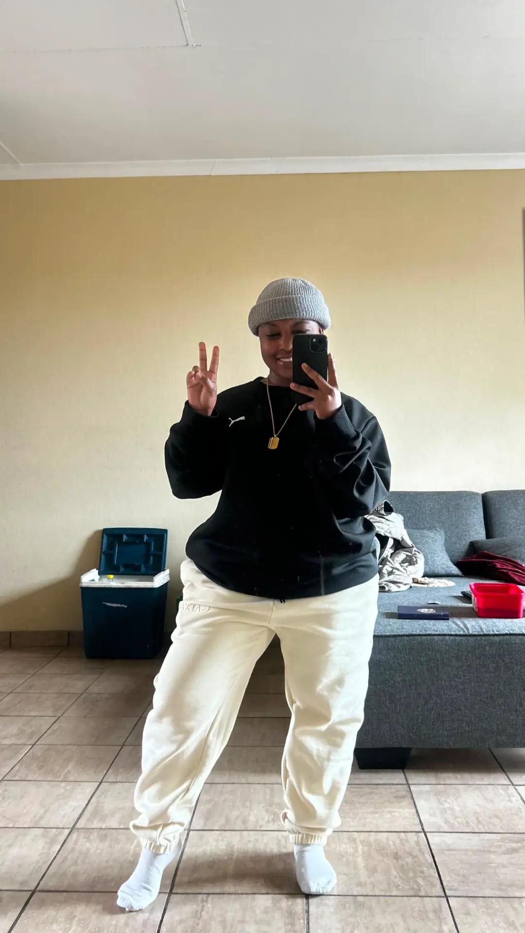 @Beezus 🐝