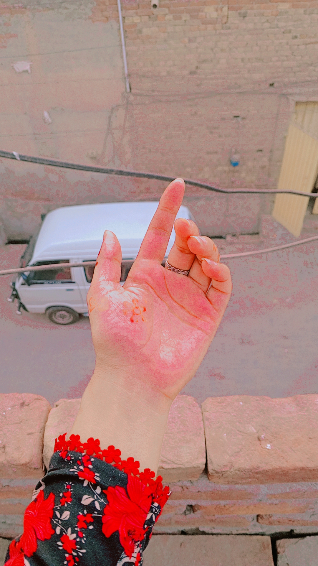 @کوئی اپنا نہیں💔