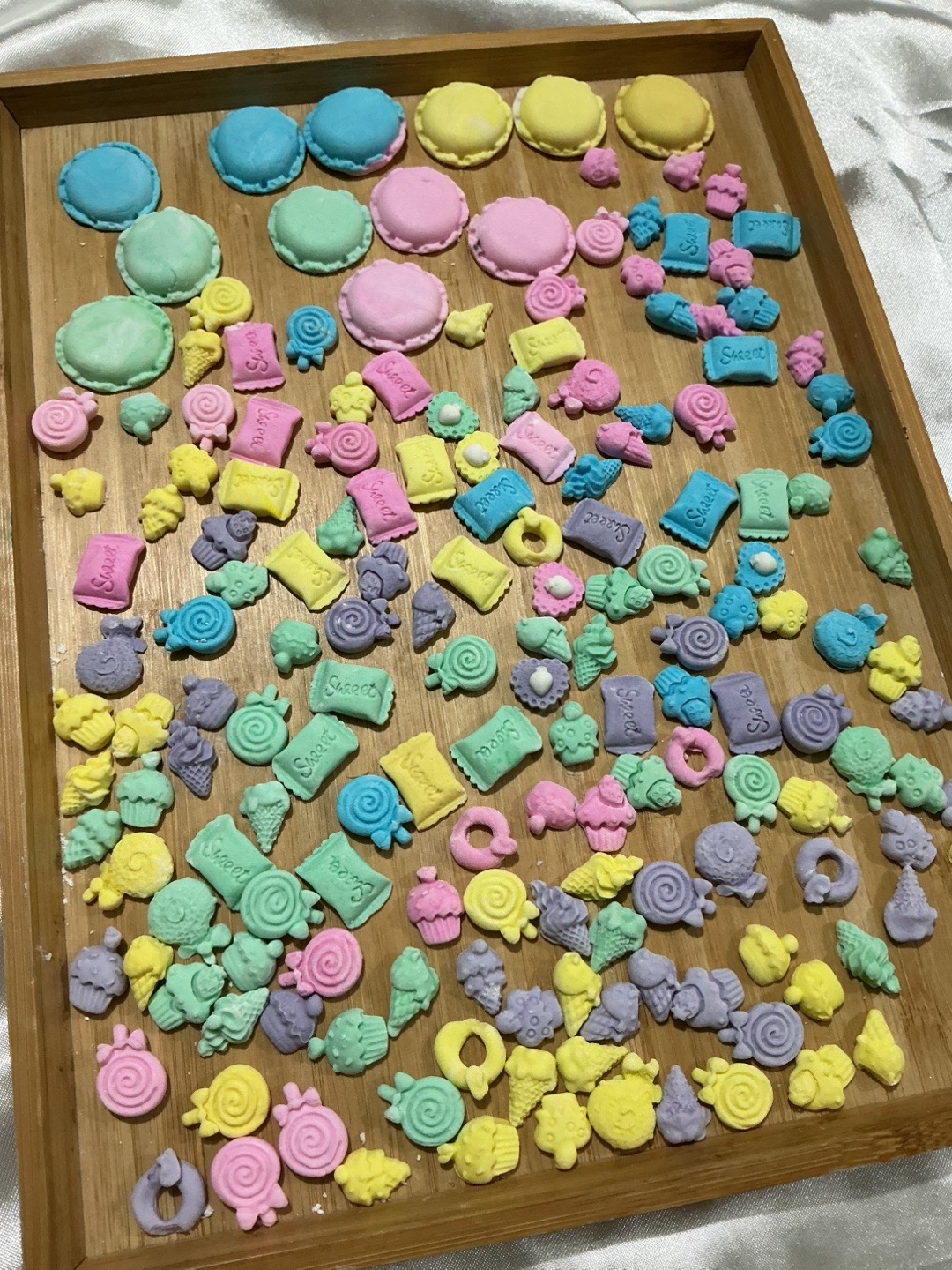 @Leevan’s Sweet Bites