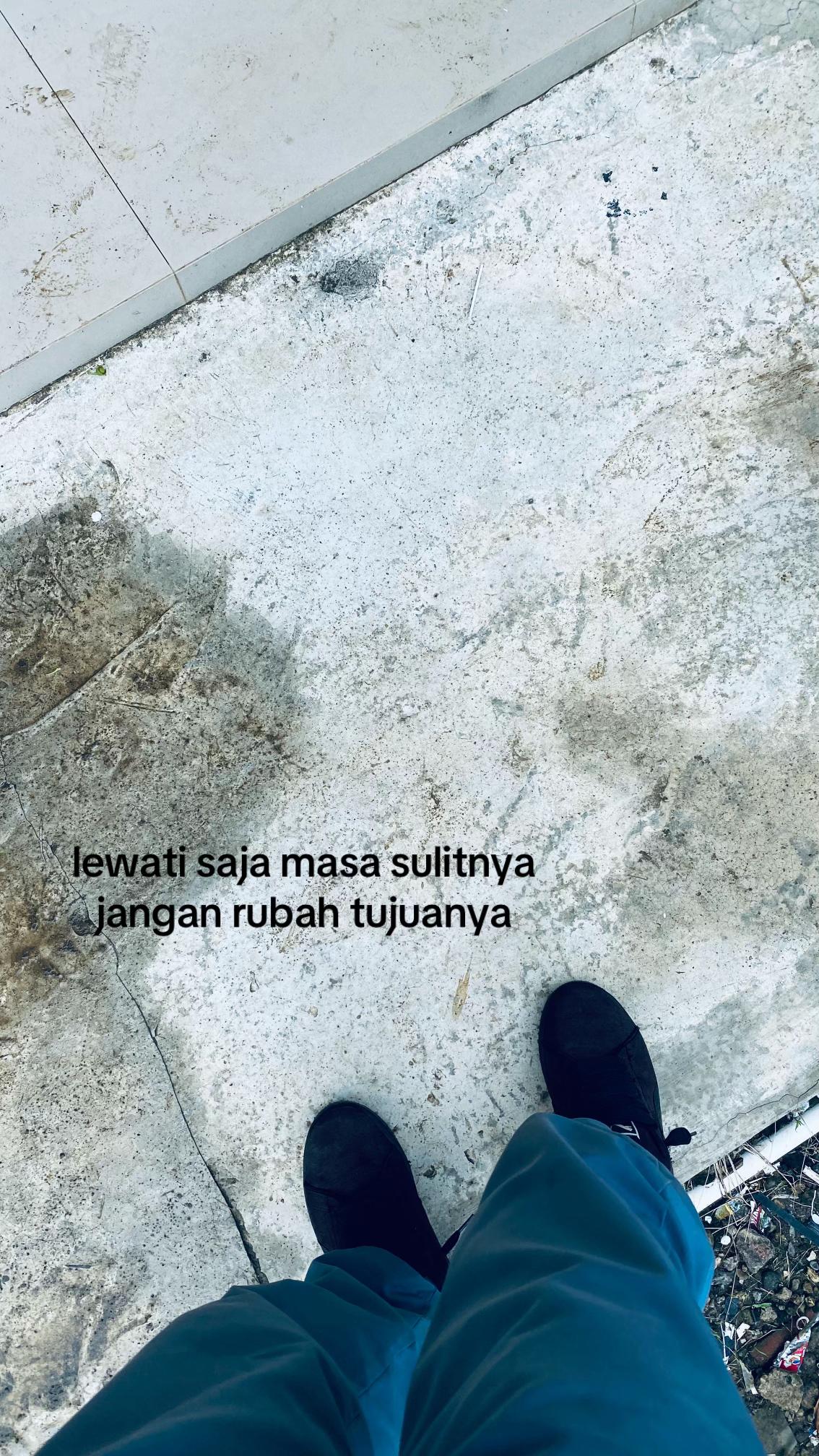 @Kamu ga papa?