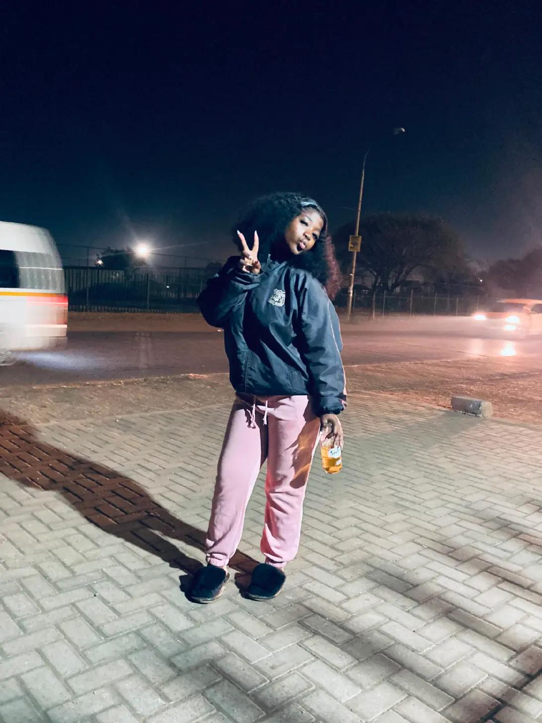 @.makhanyile