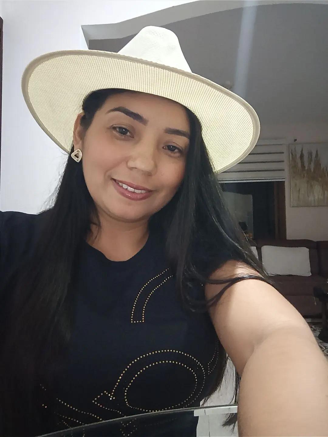 @Roxy RC Cedeño