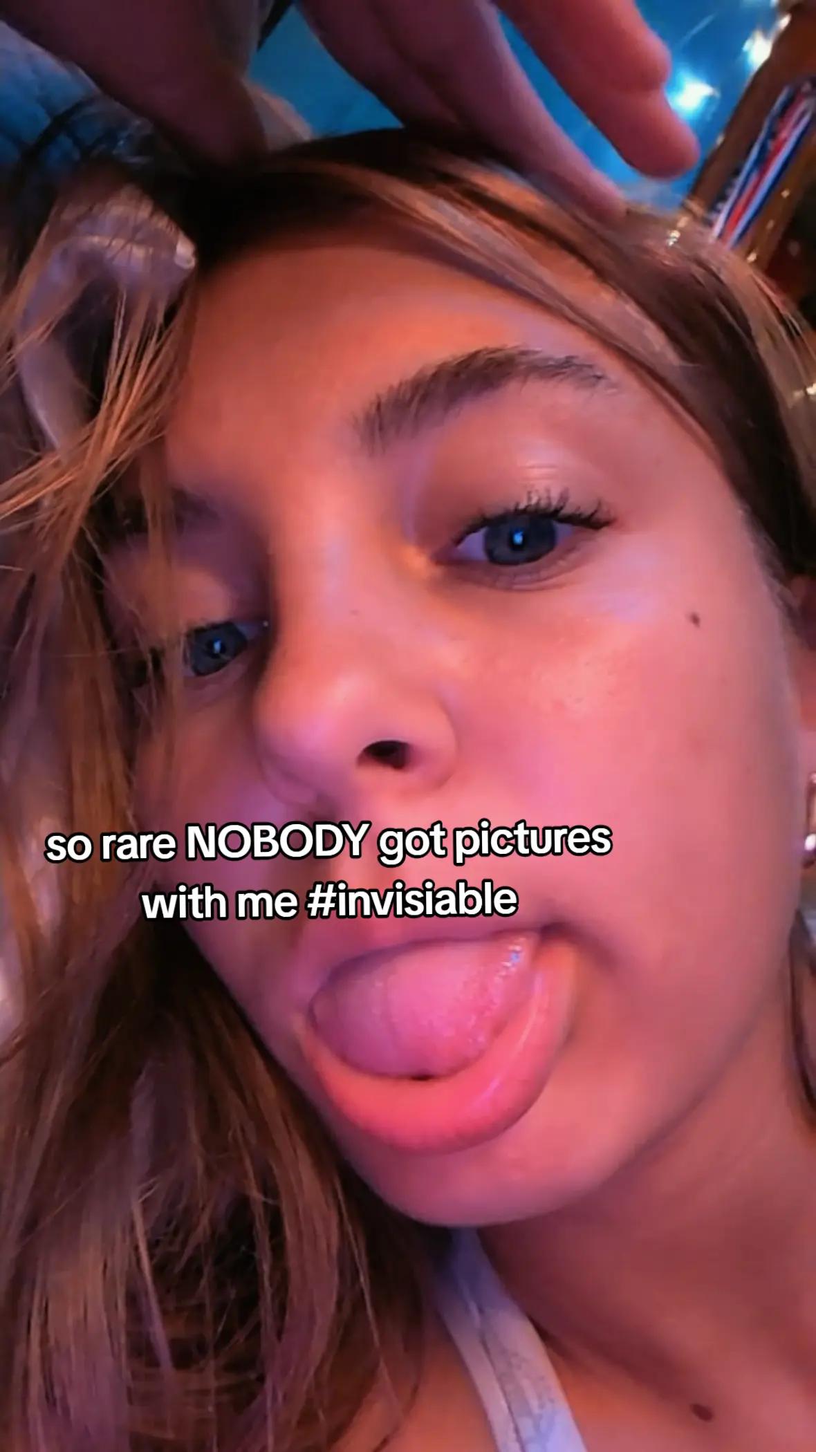 @️