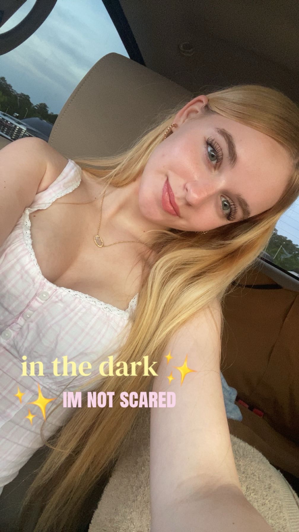 @isabella