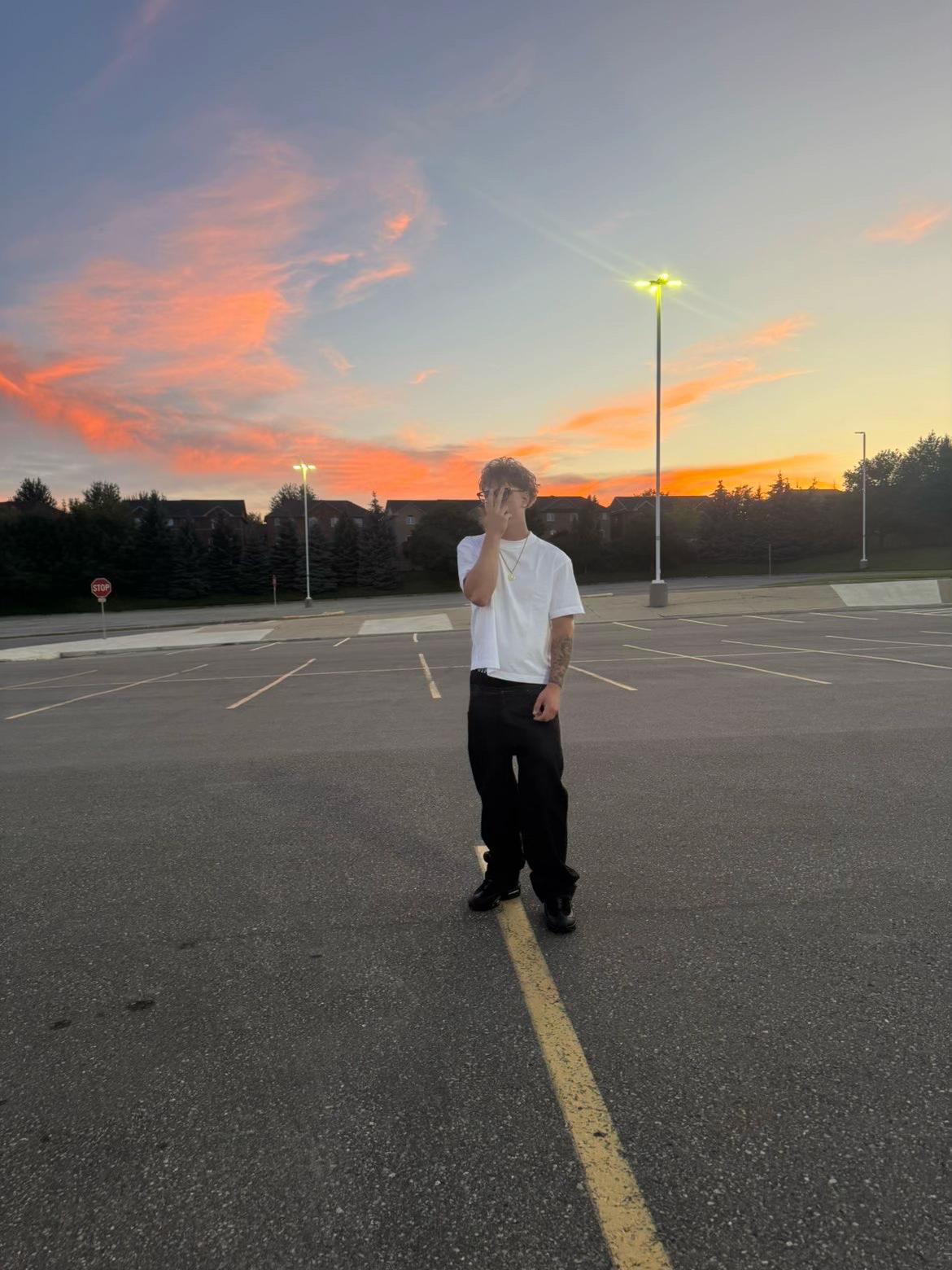 @dj🥱