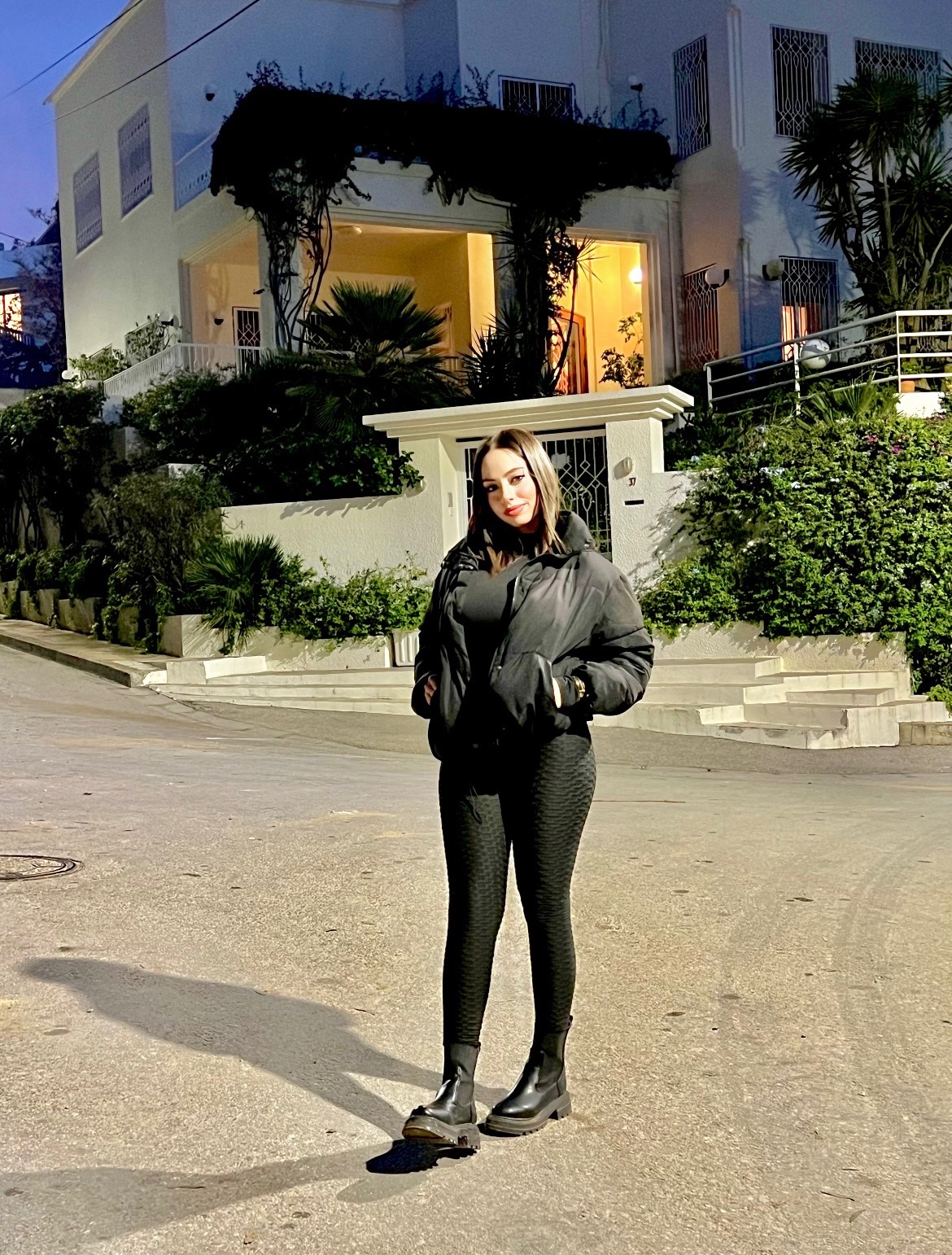 @M&agrave;nit&acirc;👑