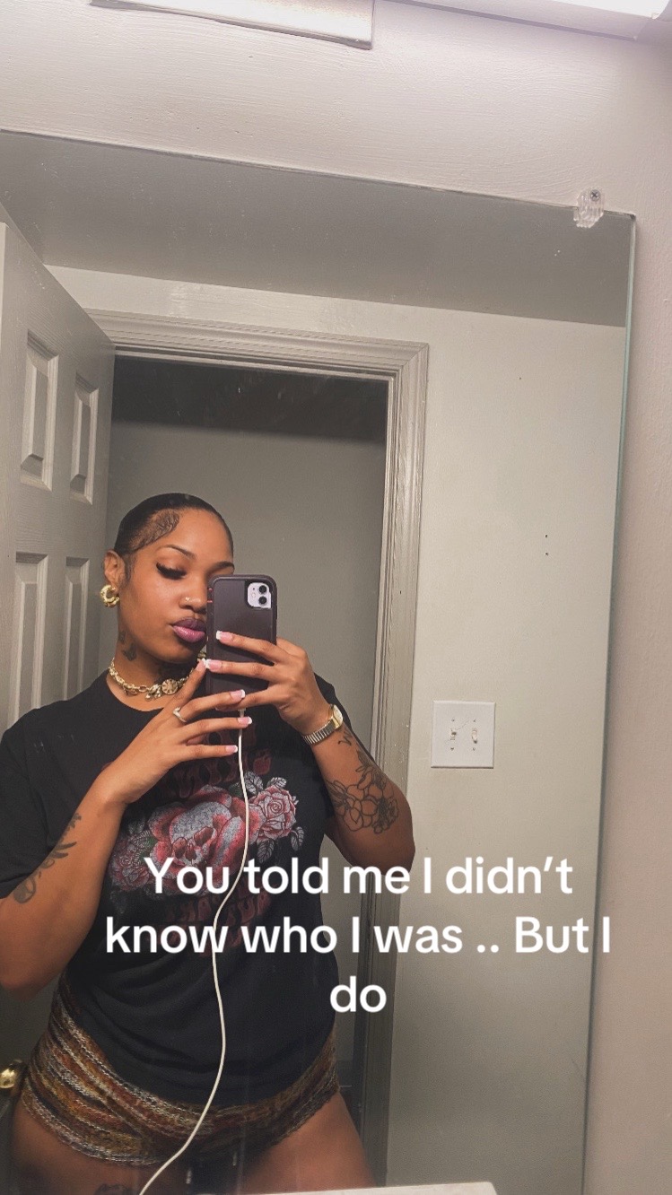 @4theloveofmoni_