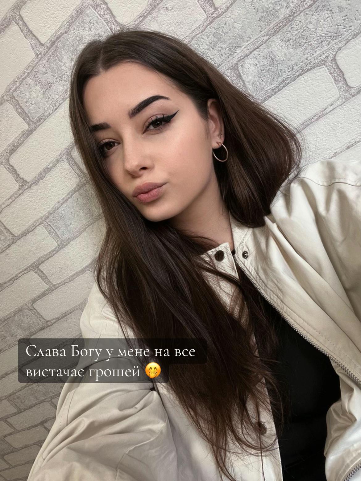 @MVikaaa._