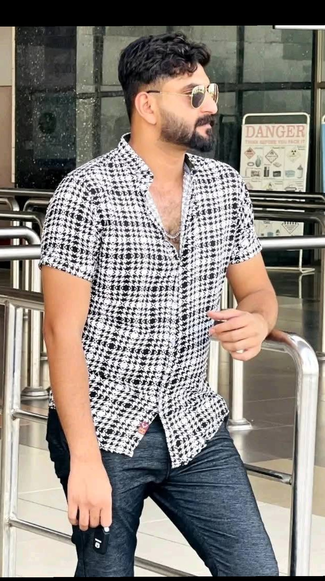 @✌ ᴎɒʜʞ...ɿM ✌