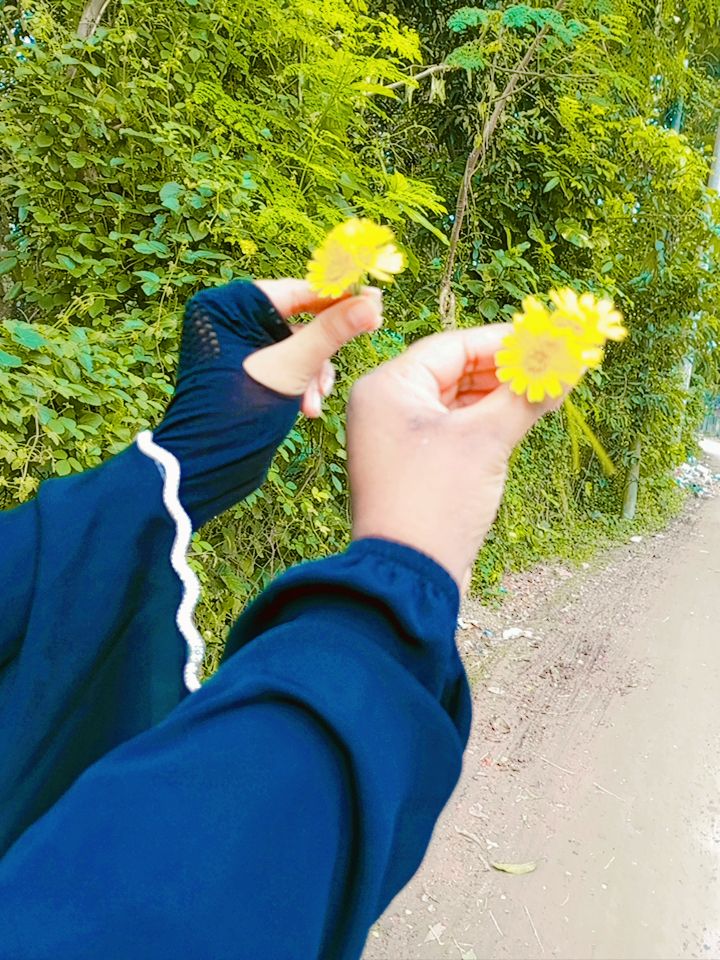 @Mst Urmi.đ¸âŖī¸