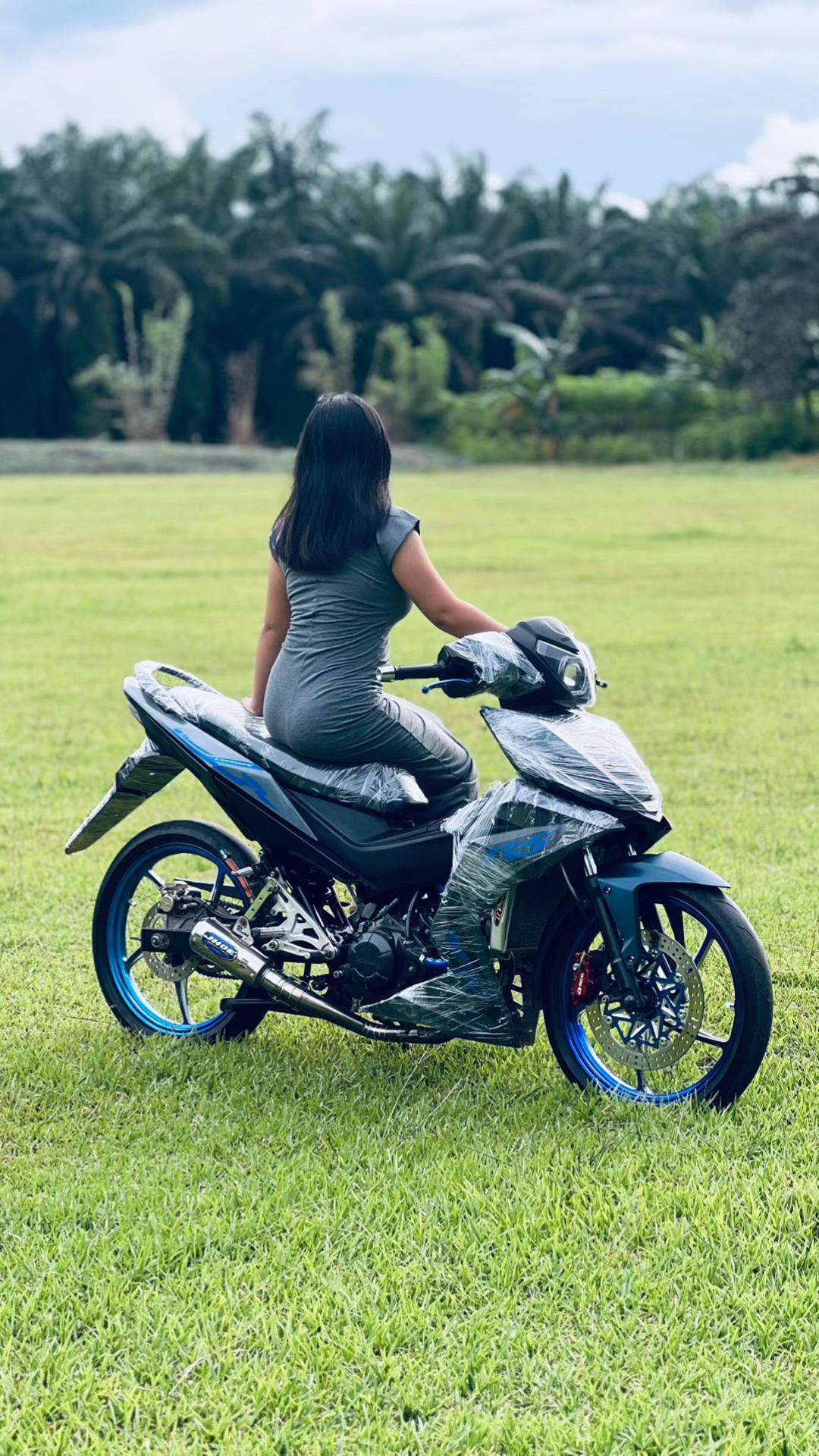 @ig:bluezskay