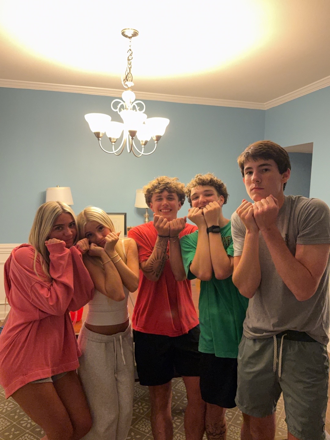 @Hiii