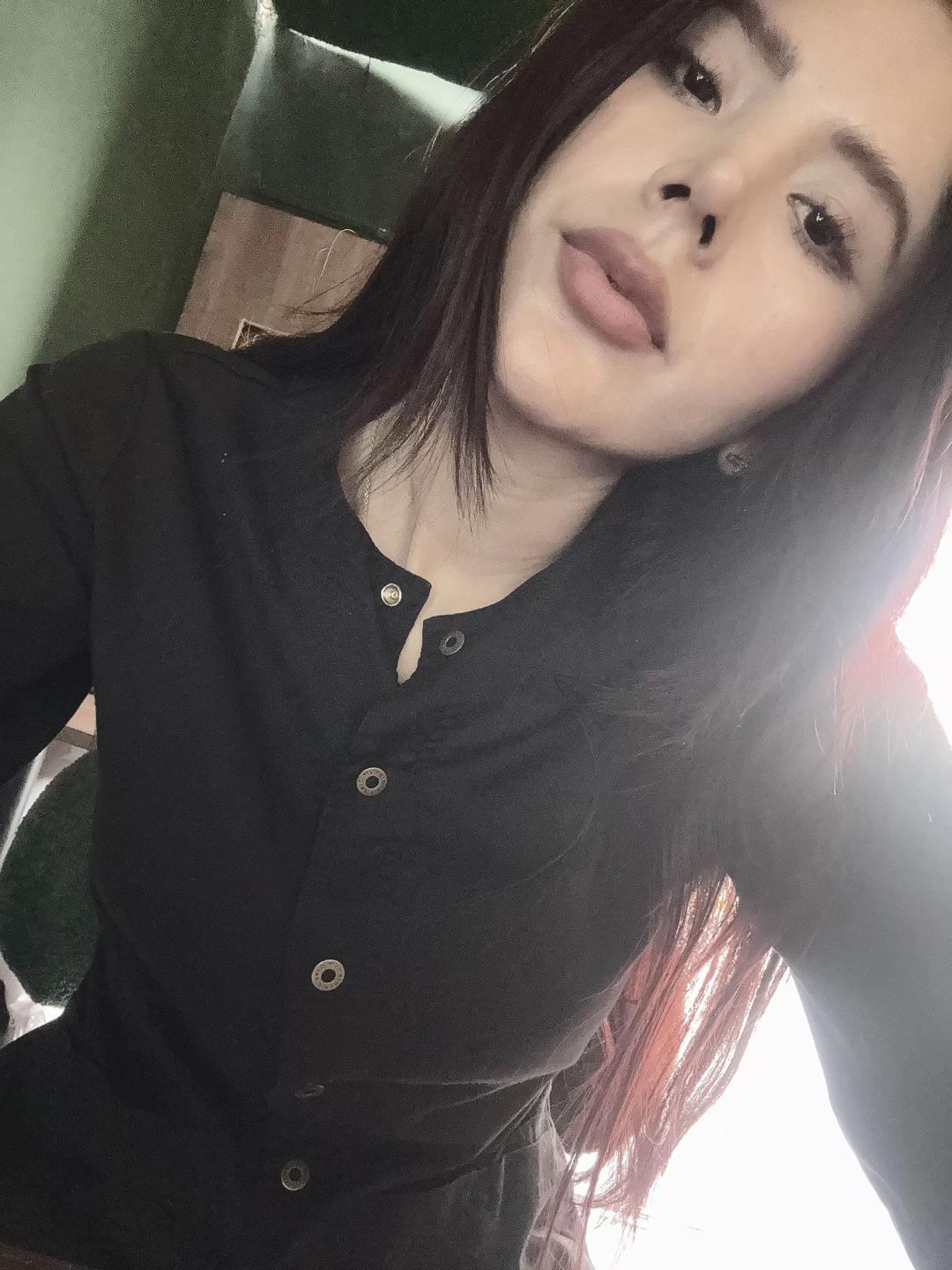 @Canelita 👄