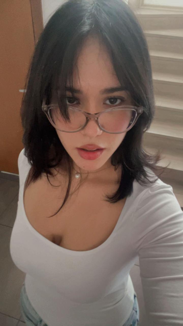 @🦖
