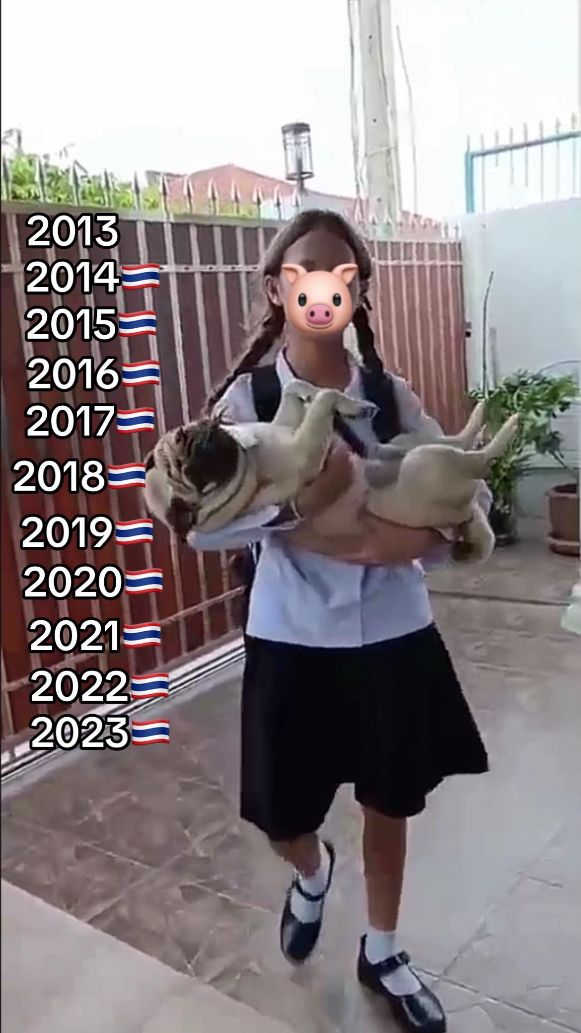 @Jenni_.