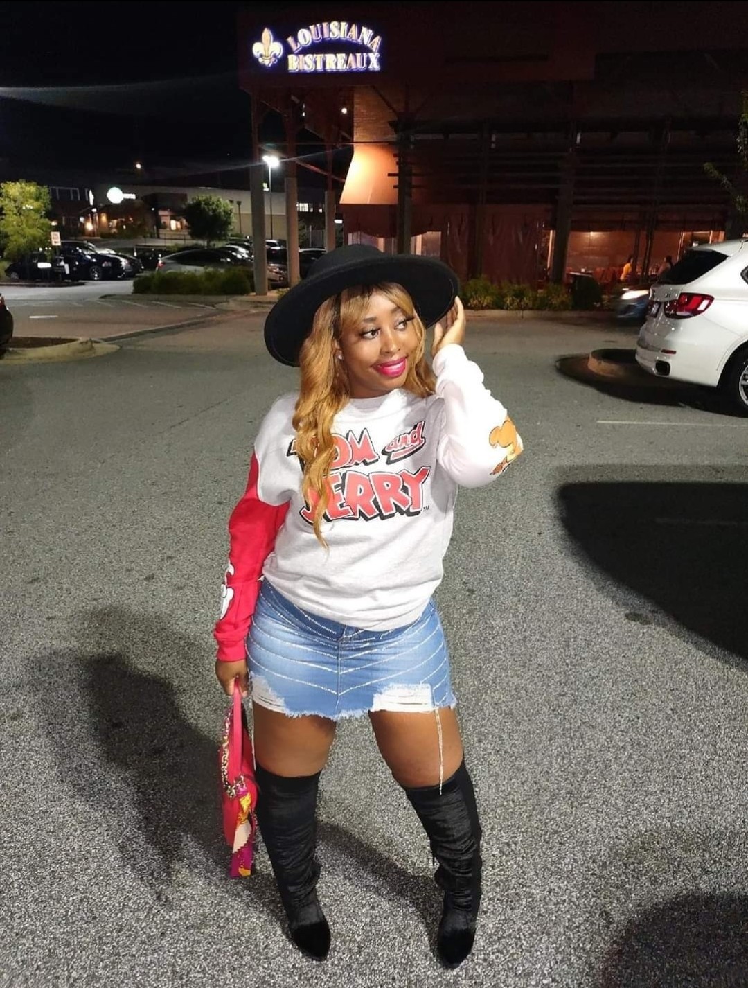 @latishabeshea