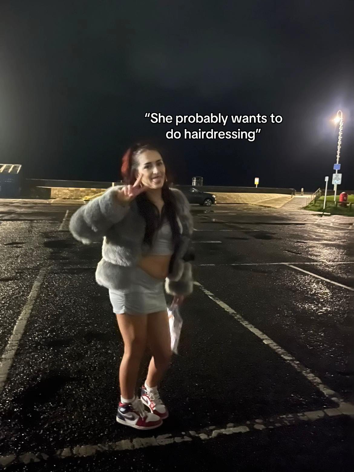@𝕵