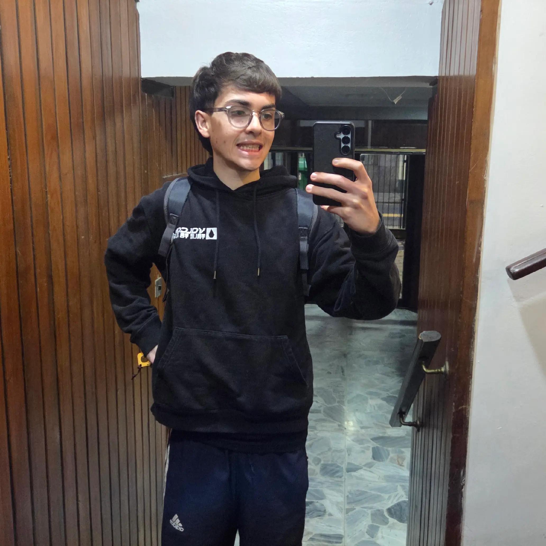 @Feliiigonza