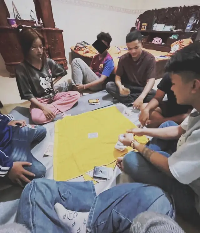 @ញុមសង្សាបងឡេង បសេដ្ឋ(ហាមប៉ះ🔪)