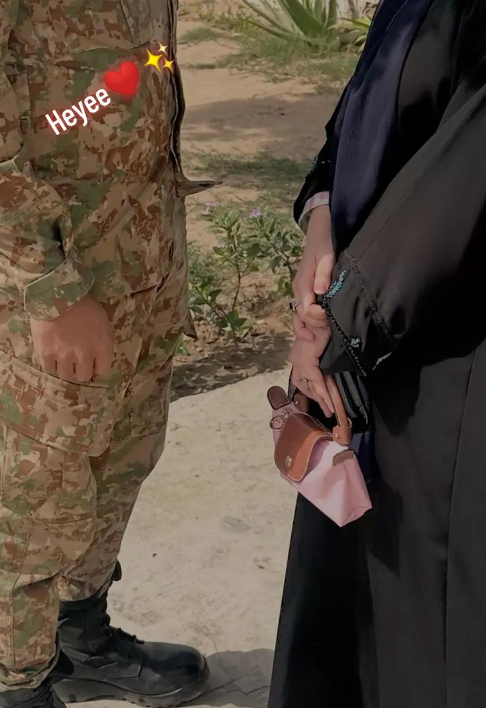 @Fouji ki wife