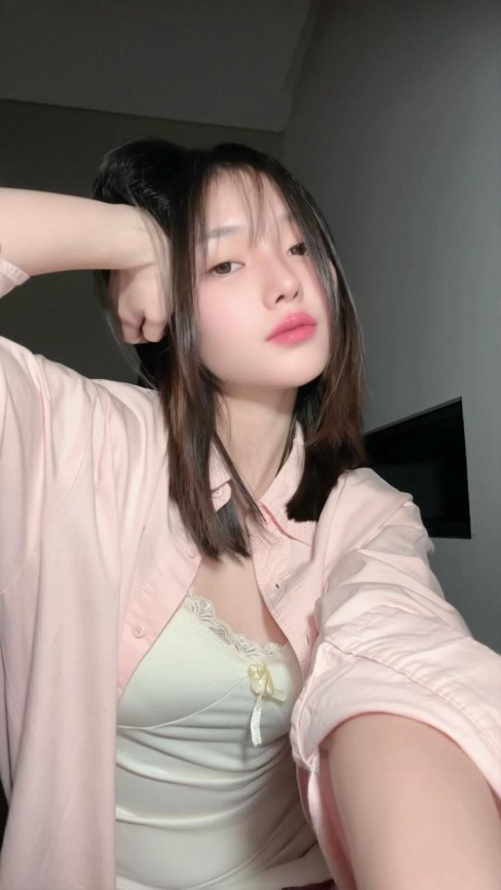 @anellecy