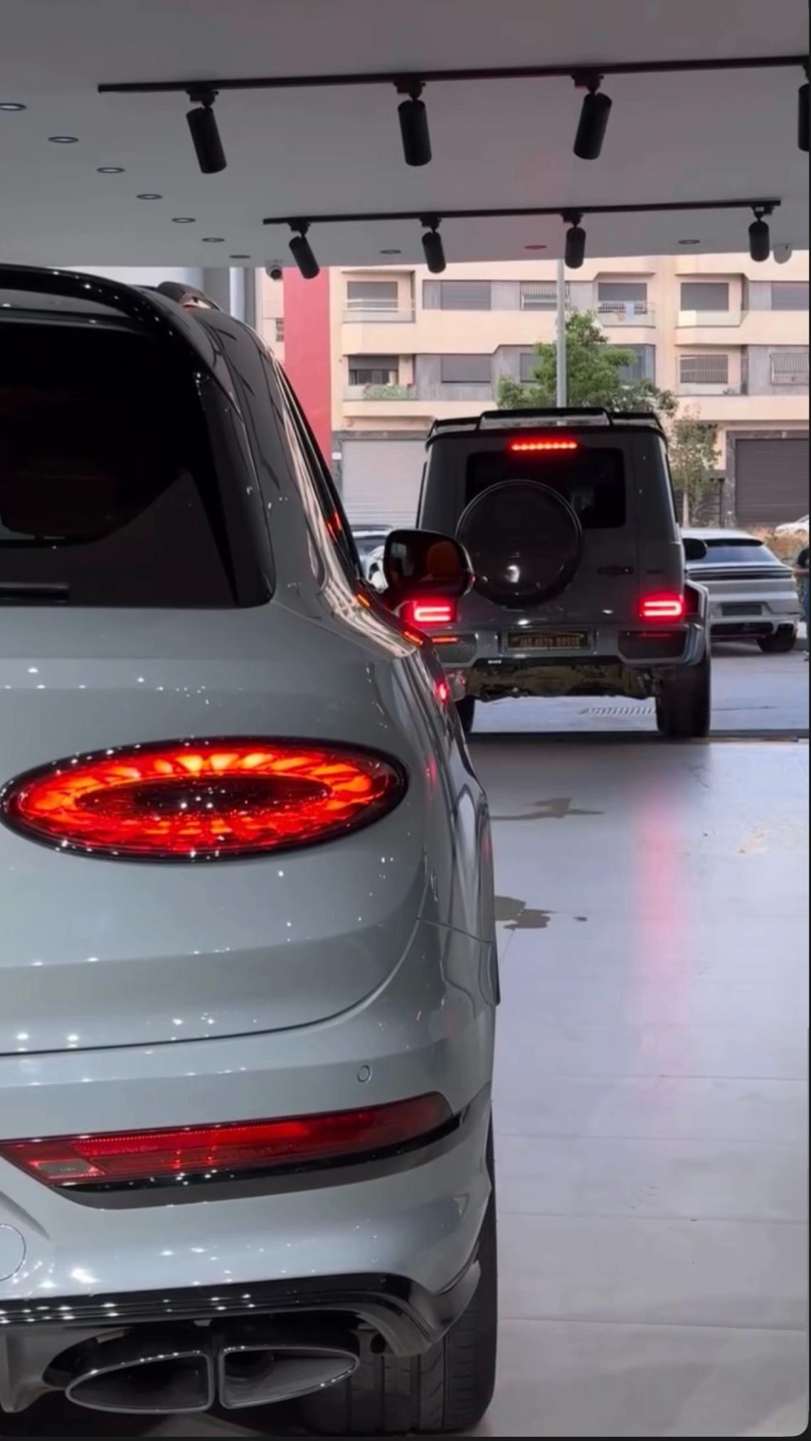 @Voiture De Luxe