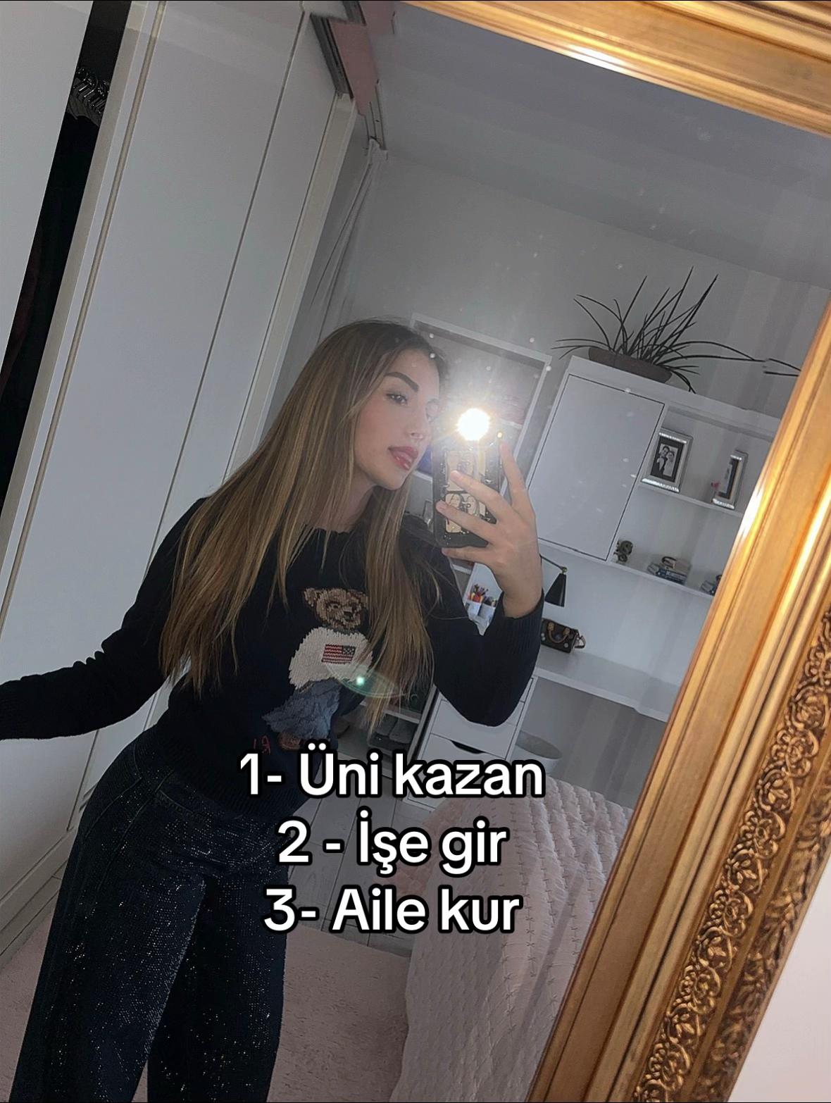 @ketchup & mustard