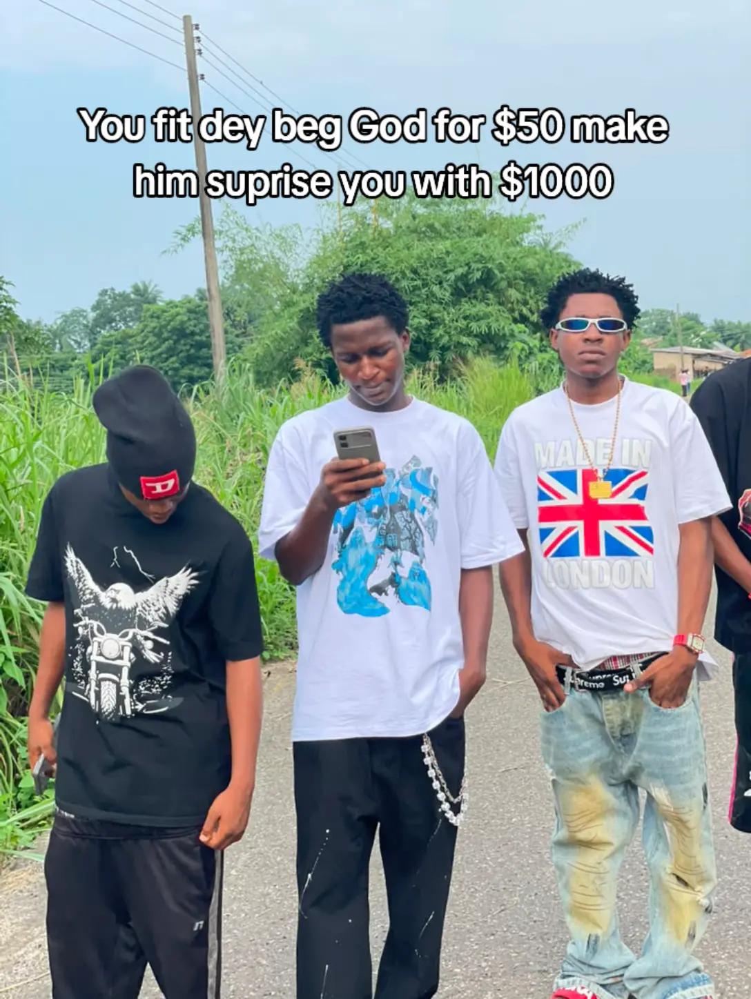 @☄️ŤẄÎÑŞ☄️Č̣ÈŁĖƁ⚡️💰